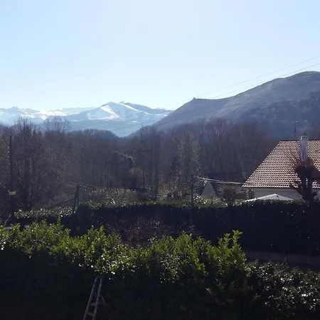 Maison Rustique Pyreneenne, Vue Sur Les Montagnes Casa de Férias Lourdes