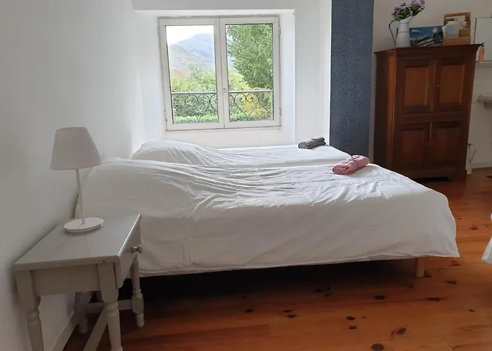 Maison Rustique Pyreneenne, Vue Sur Les Montagnes *