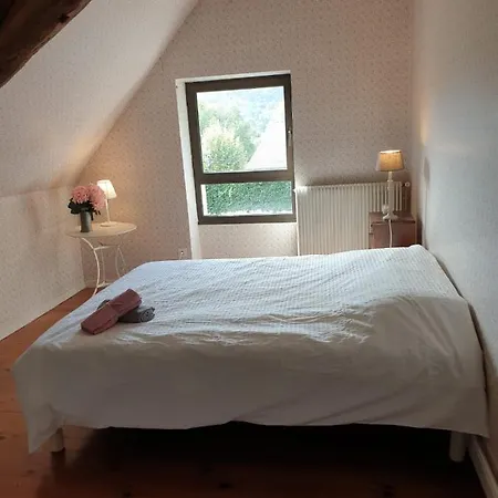 Maison Rustique Pyreneenne, Vue Sur Les Montagnes 펜션 *